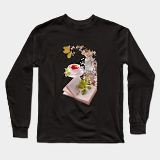 Book and tea Long Sleeve T-Shirt